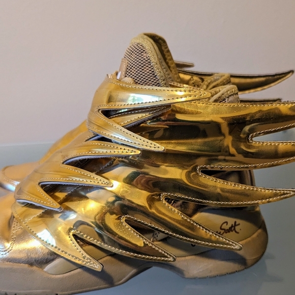 JEREMY SCOTT ADIDAS GOLD WINGS MENS SZ 5 / LADIES 7 - Picture 9 of 16